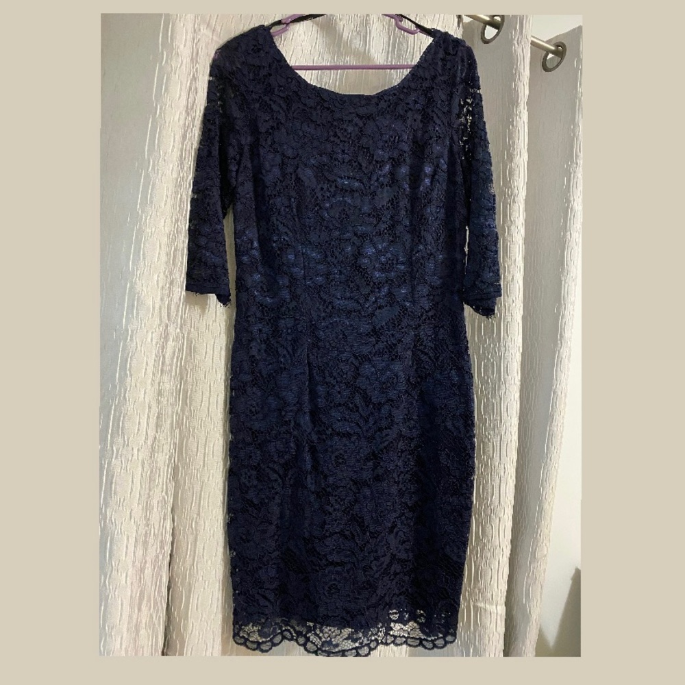 🏷 **SOIEBLU** Navy Lace Knee Length Dress